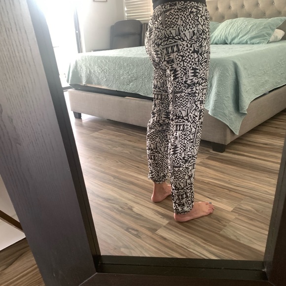 Tribal print jogger pants - Picture 5 of 6